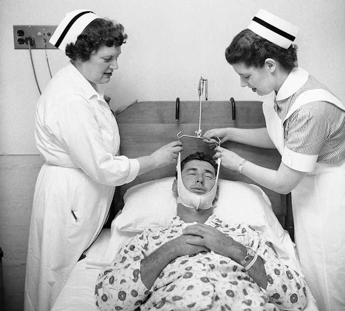 1959-ted-williams-neck-nurses.jpg