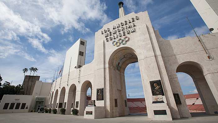 rams-los-angeles-memorial-coliseum-stadium-relocation.jpg