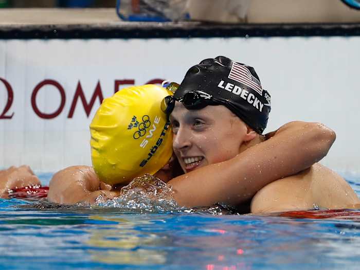 katie-ledecky-post-race-hug.jpg
