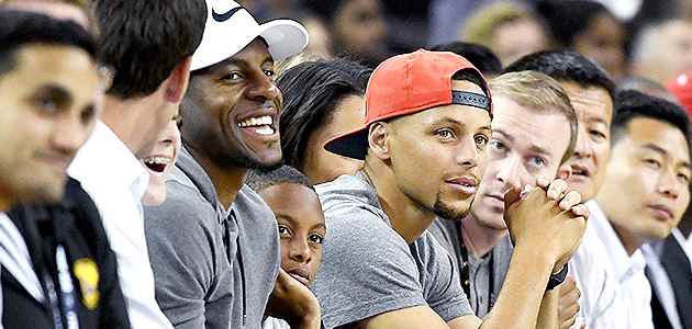 stephen-curry-andre-iguodala-warriors-usa-basketball-oracle-arena.jpg