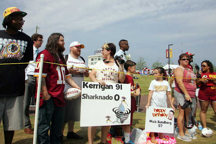 Washington-Redskins-fans.jpg