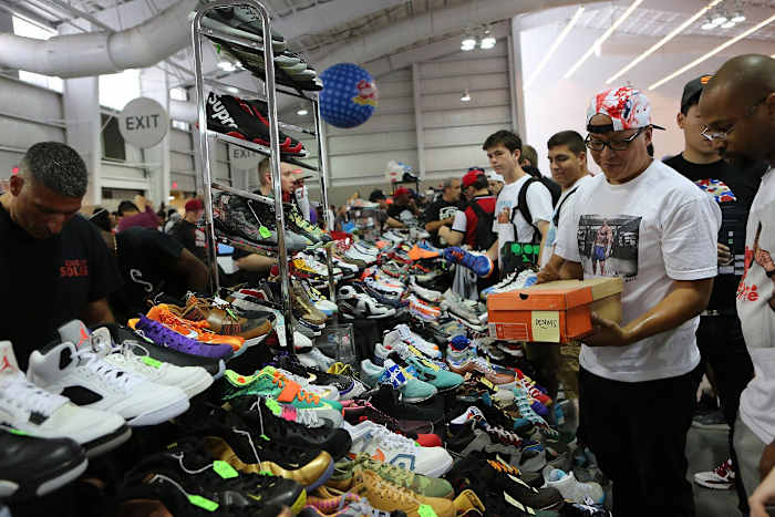 sneaker-con-X159814_TK1_056.jpg