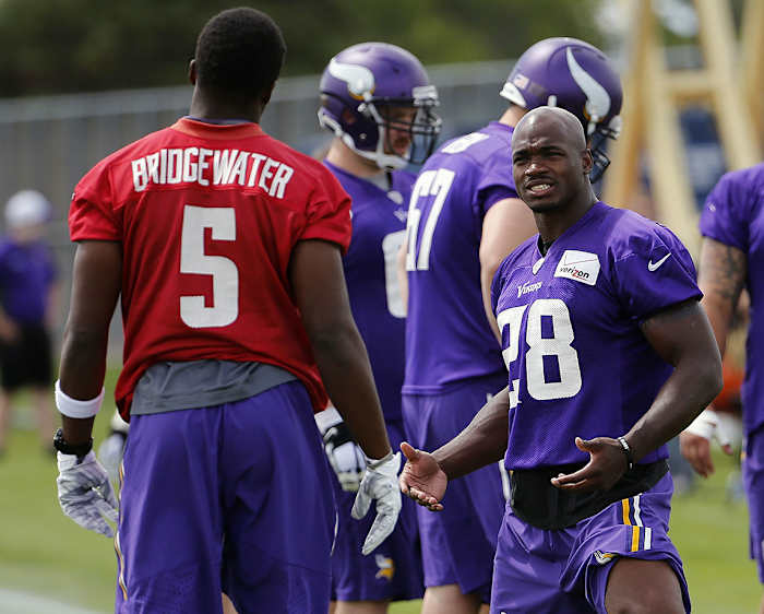Minnesota-Vikings-Adrian-Peterson-Teddy-Bridgewater_0.jpg