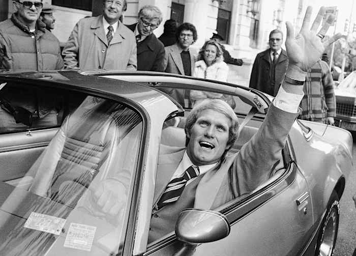 08-terry-bradshaw.jpg