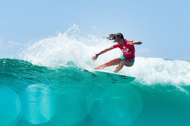 courtney-conlogue-world-surf-league-title-race-surfing-630-2.jpg