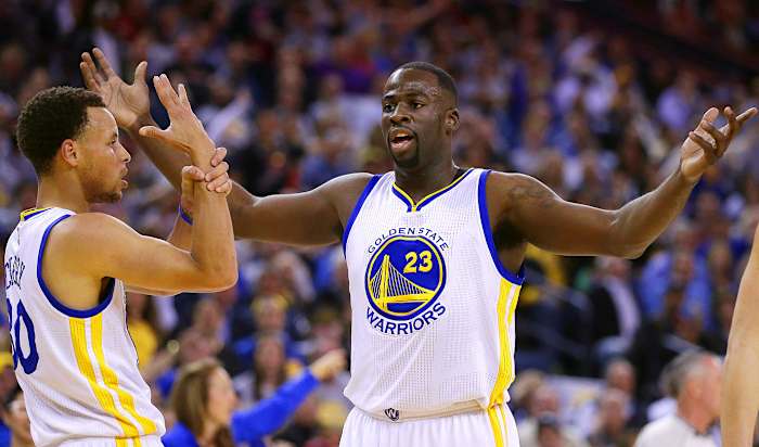 Draymond-Green-Stephen-Curry-2015-0409-foul-face-react.jpg