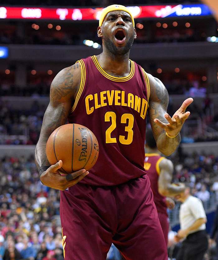 LeBron-James-2015-0220-foul-face-react.jpg