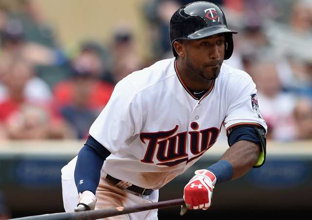 eduardo-nunez-twins.jpg