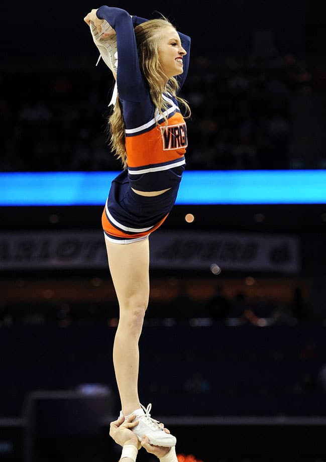 Virginia-cheerleaders-467164910_10_0.jpg