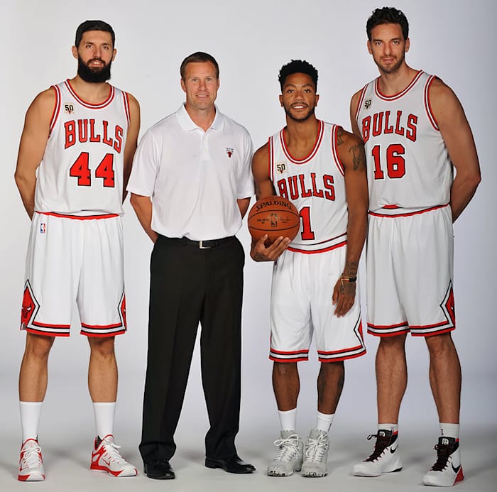 Chicago-Bulls-Nikola-Mirotic-Fred-Hoiberg-Derrick-Rose-Pau-Gasol.jpg