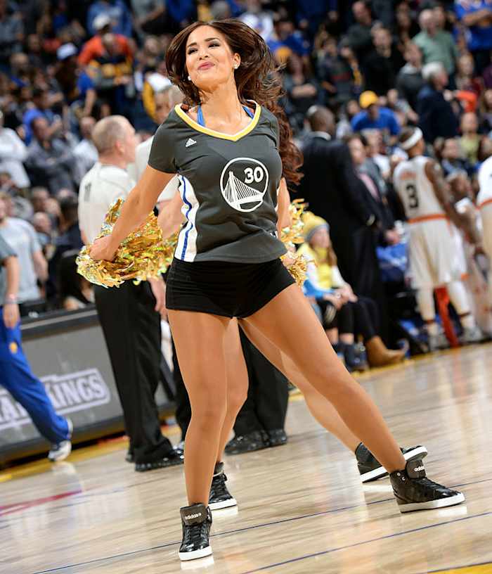 Golden-State-Warriors-Dance-Team-462597630.jpg