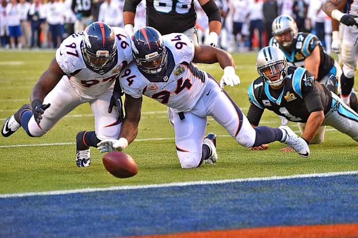 2016-0207-Super-Bowl-50-Malik-Jackson-DeMarcus-Ware-Cam-Newton-SI123_TK1_00846.jpg