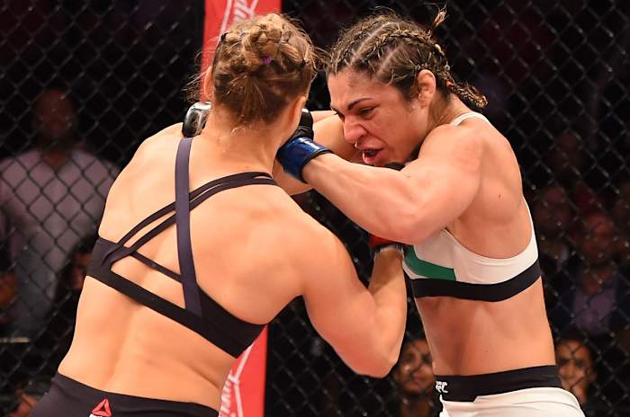 Ronda-Rousey-defeats-bethe-correia-3.jpg
