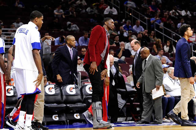 joel_embiid_philadelphia_76ers_walking_boot.jpg