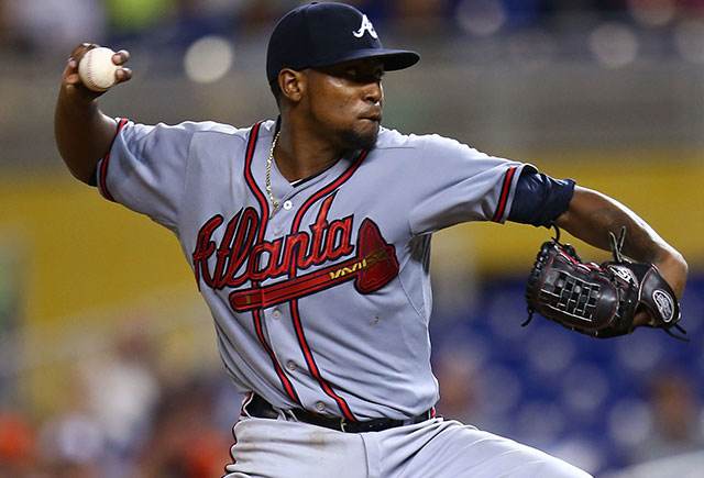 julio-teheran-braves-hot-stove.jpg