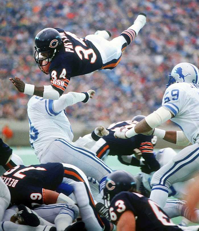 34-Walter-Payton-005832829.jpg