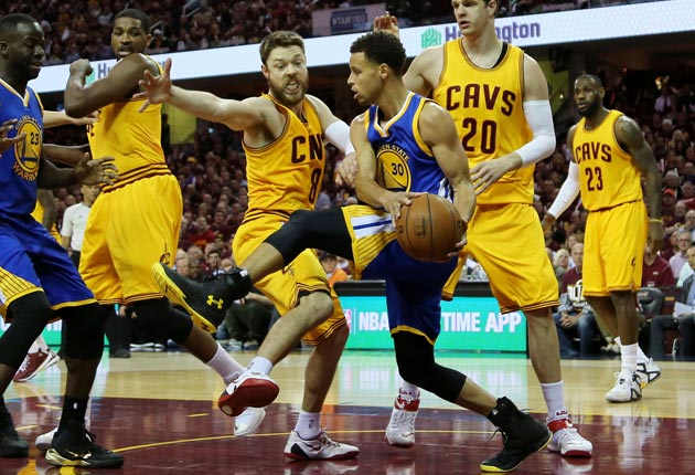 stephen-curry-matthew-dellavedova.jpg