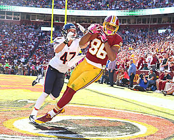 Jordan Reed should enjoy life in Jay Gruden's offense. (Simon Bruty/Sports Illustrated)