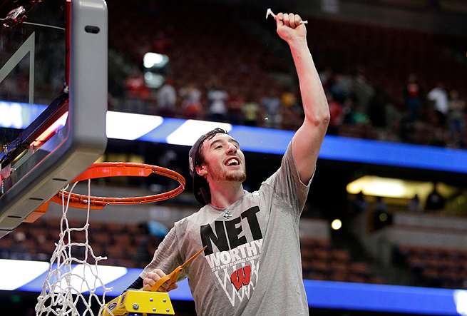 Frank Kaminsky scored his 28 points in a plethora of ways against Arizona's impressive frontcourt.