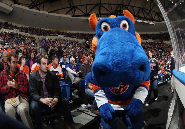 Philadelphia Flyers v New York Islanders