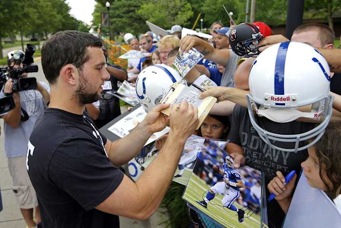 Indianapolis-Colts-Andrew-Luck.jpg