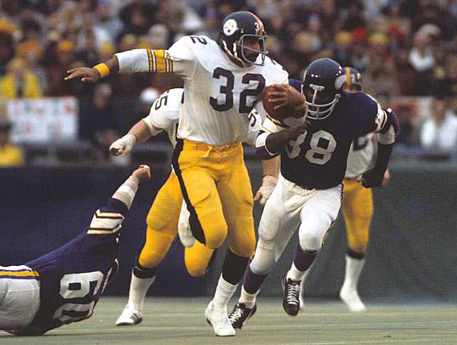 130201175814-1975-franco-harris-super-bowl-ix-mvp-nlc-00288-single-image-cut.jpg