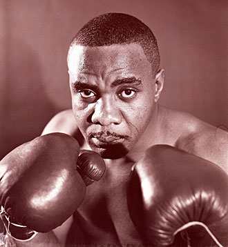 Sonny Liston pose