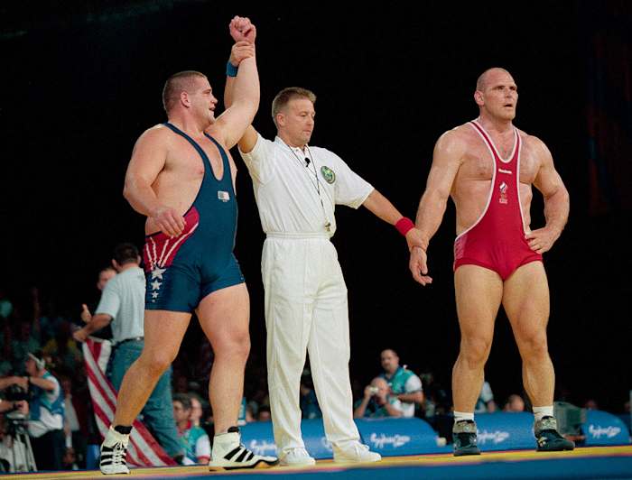 2000-Summer-Olympics-Rulon-Gardner-Alexander-Karelin-001083394.jpg