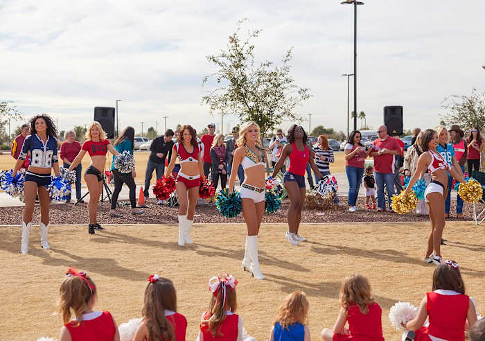 03-LS-Cheer-Clinic-64_0.jpg