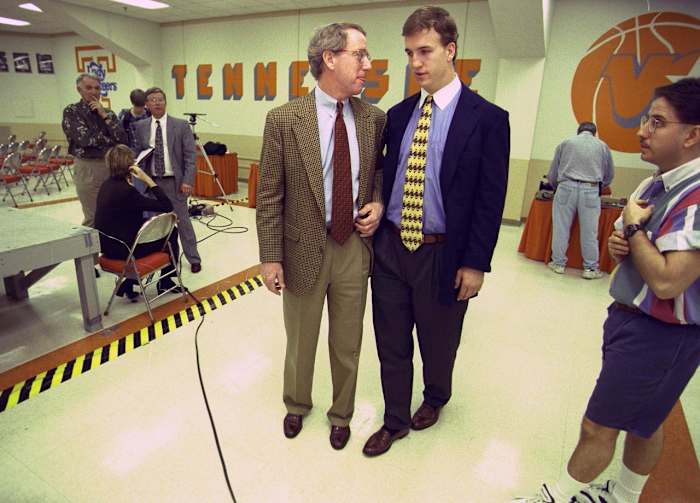 1997-Archie-Peyton-Manning-05949720.jpg