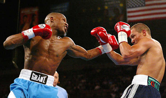 04-mayweather-castillo.jpg