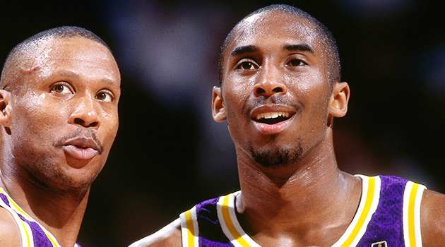 kobe-bryant-byron-scott-los-angeles-lakers-1997.jpg