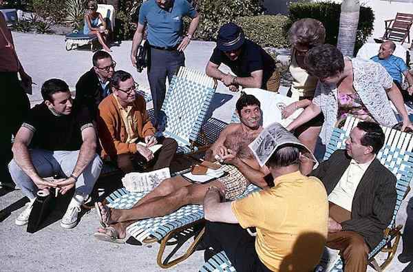 joe-namath-guarantee-pool.jpg