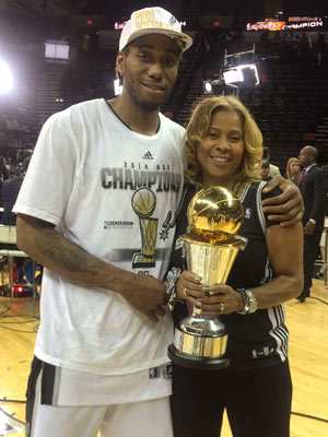 kawhi-mom.jpg