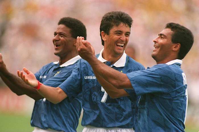 1994-bebe-samba-romario-baby-rocking-celebration.jpg