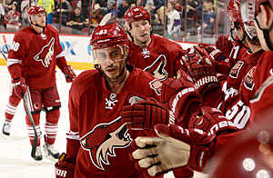 Mike-Ribeiro-Coyotes.jpg