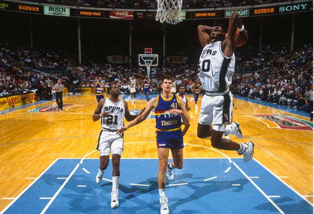 david-robinson-dunk.jpg