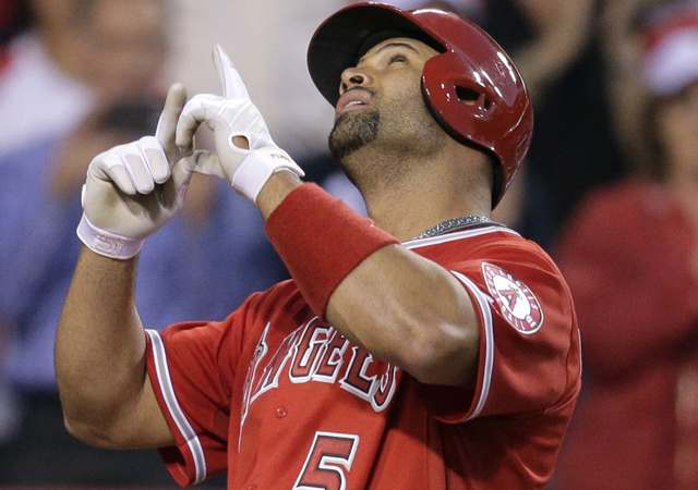 albert-pujols-home-run.jpg