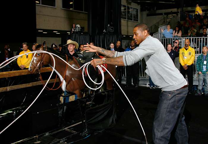 2010-carmelo-anthony-lasso.jpg