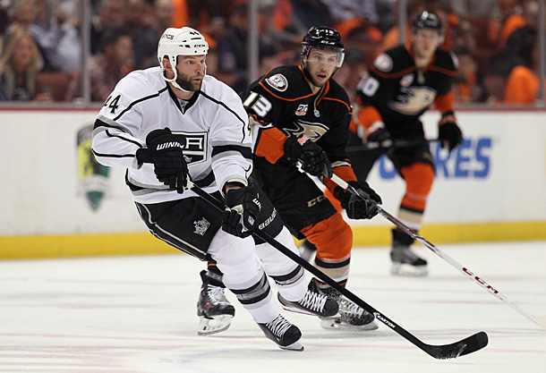 Robyn Regehr of the Los Angeles Kings