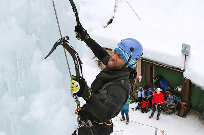 larry-fitzgerald-travelogue-9