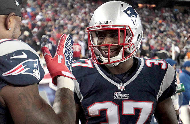 Alfonzo Dennard started seven games as a rookie, hauling in three interceptions.