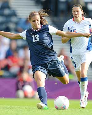 alex-morgan-usa-france.jpg