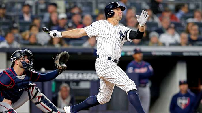 Brett Gardner homers during the American League Division Series against the Minnesota Twins.