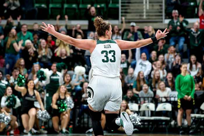 MSU Women's Basketball Takes Down #3 Oregon (PHOTO: MSU SID)