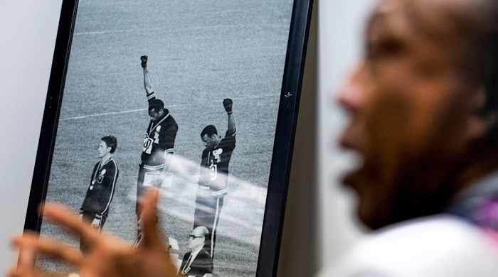 tommie-smith-john-carlos