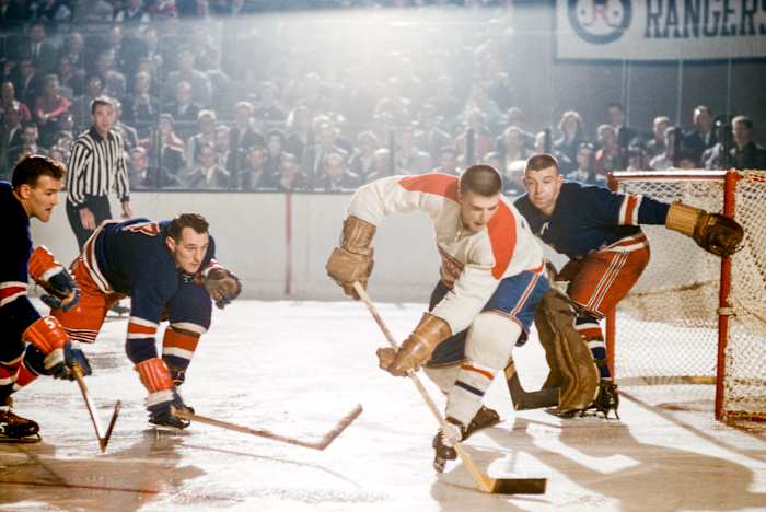 Worsley (with the Rangers) held out in his masklessness and endured countless facial injuries.