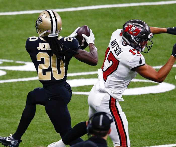 Janoris Jenkins intercepts Brady