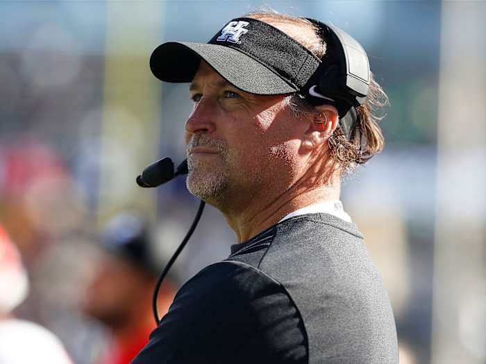 Houston coach Dana Holgersen