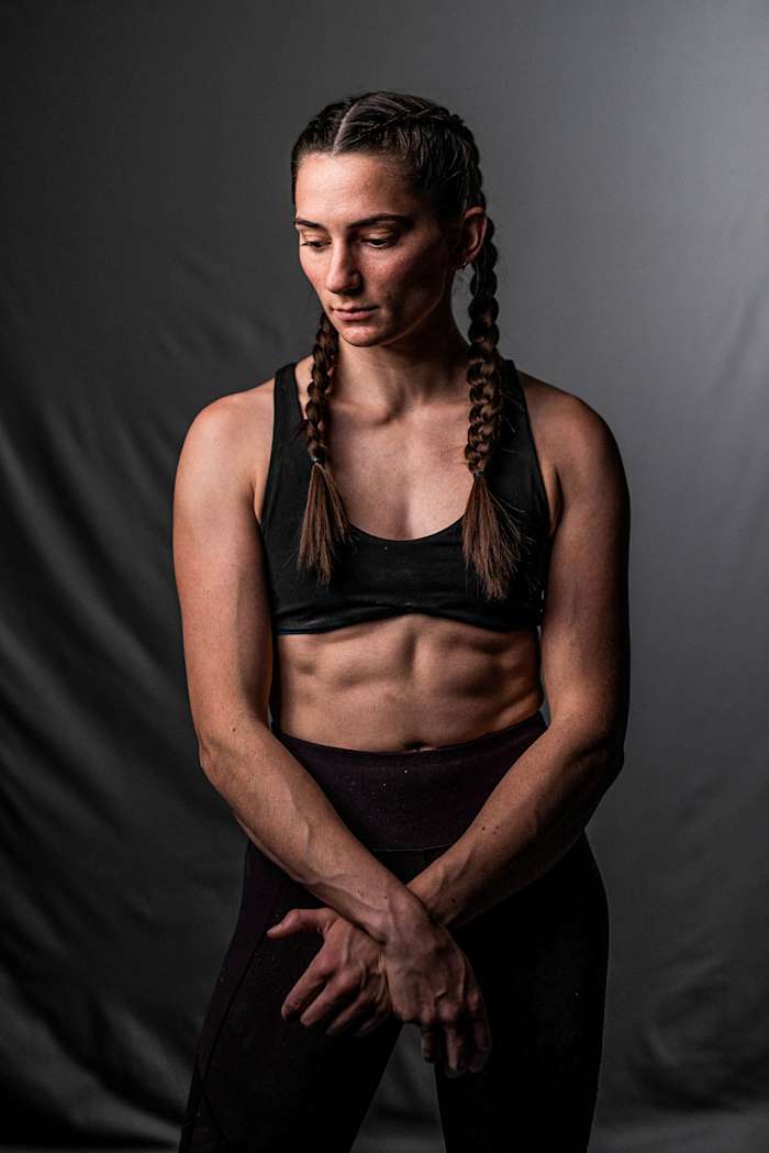 kyra-condie-potrait-tall